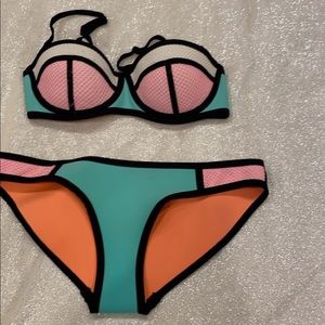 Triangl bikini